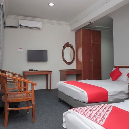 Oyo 90120 Mi Hotel Dungun Eksteriør billede