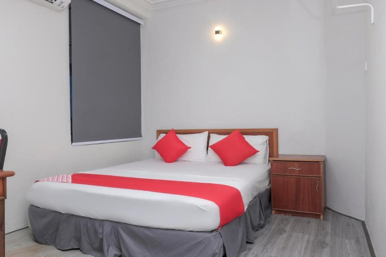 Oyo 90120 Mi Hotel Dungun Eksteriør billede